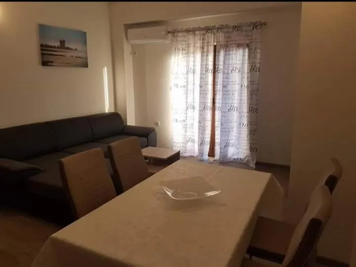 Apartmani Dada Starigrad Paklenica 0*,