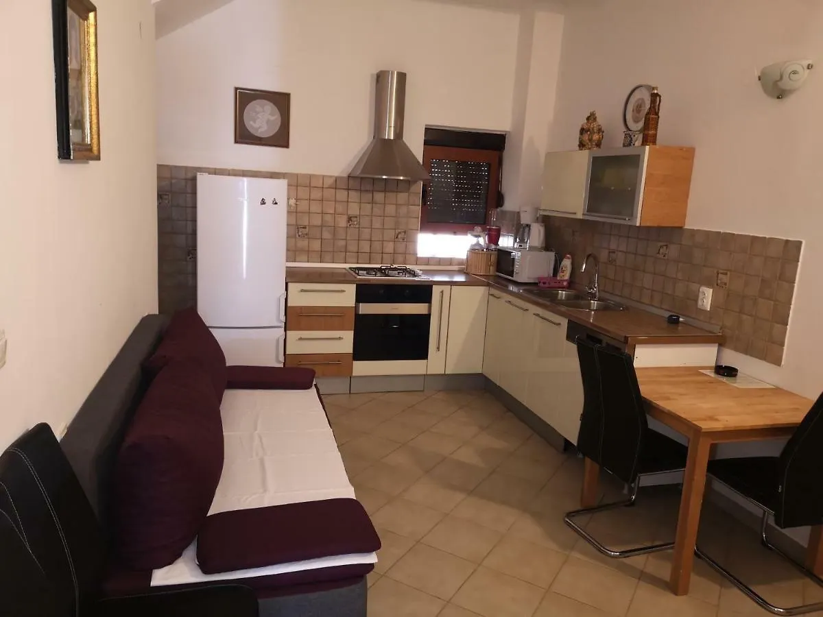 Apartmani Dada Starigrad Paklenica 0*,