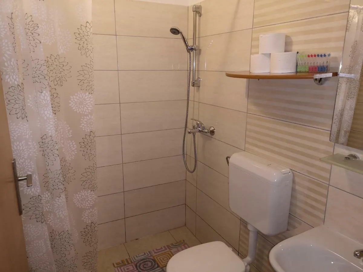 Apartmani Dada Starigrad Paklenica