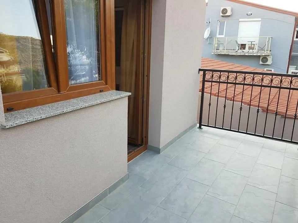 Apartmani Dada Starigrad Paklenica 0*,